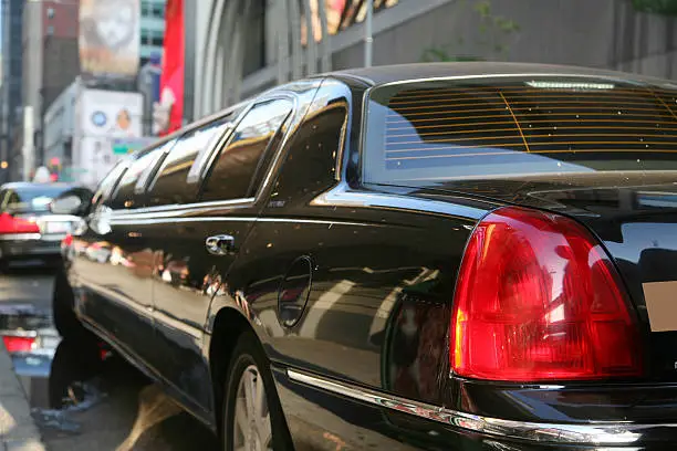 chauffeured black car service nyc for business travel