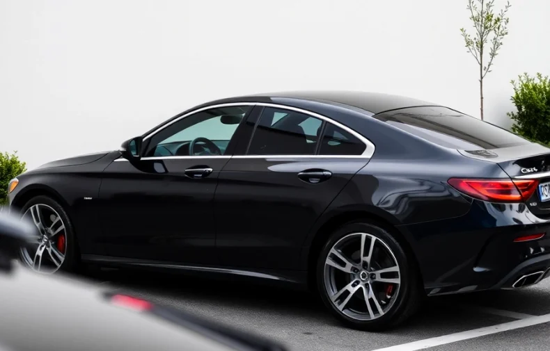 premium black car for family travel